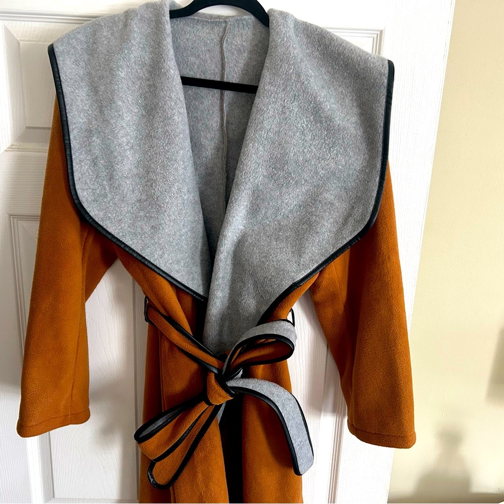 Women’s  SHEIN 1Xl fleece tie jacket with faux trim